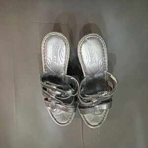 Born‎ Concept Leather Wedge Slip On Sandal Women's Sz 7 EU 38 Pre-owned